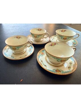 Antique 1920s Royal Doulton “The Roxbury” H2383 4 Footed Cups & 5¼ Saucers
